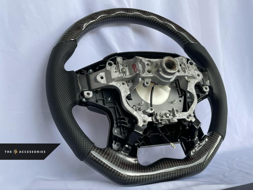Toyota Land Cruiser Dry Carbon Steering Wheel