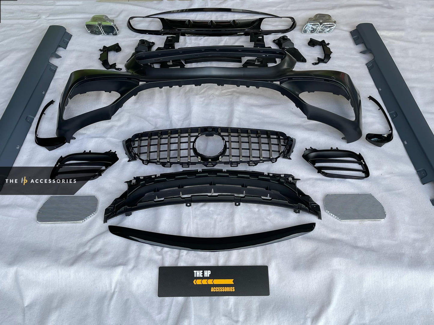 Mercedes E63 Front Bumper (Simple Version)