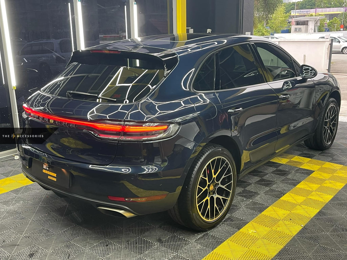 Porsche Macan Rear Facelift Conversion (Genuine)