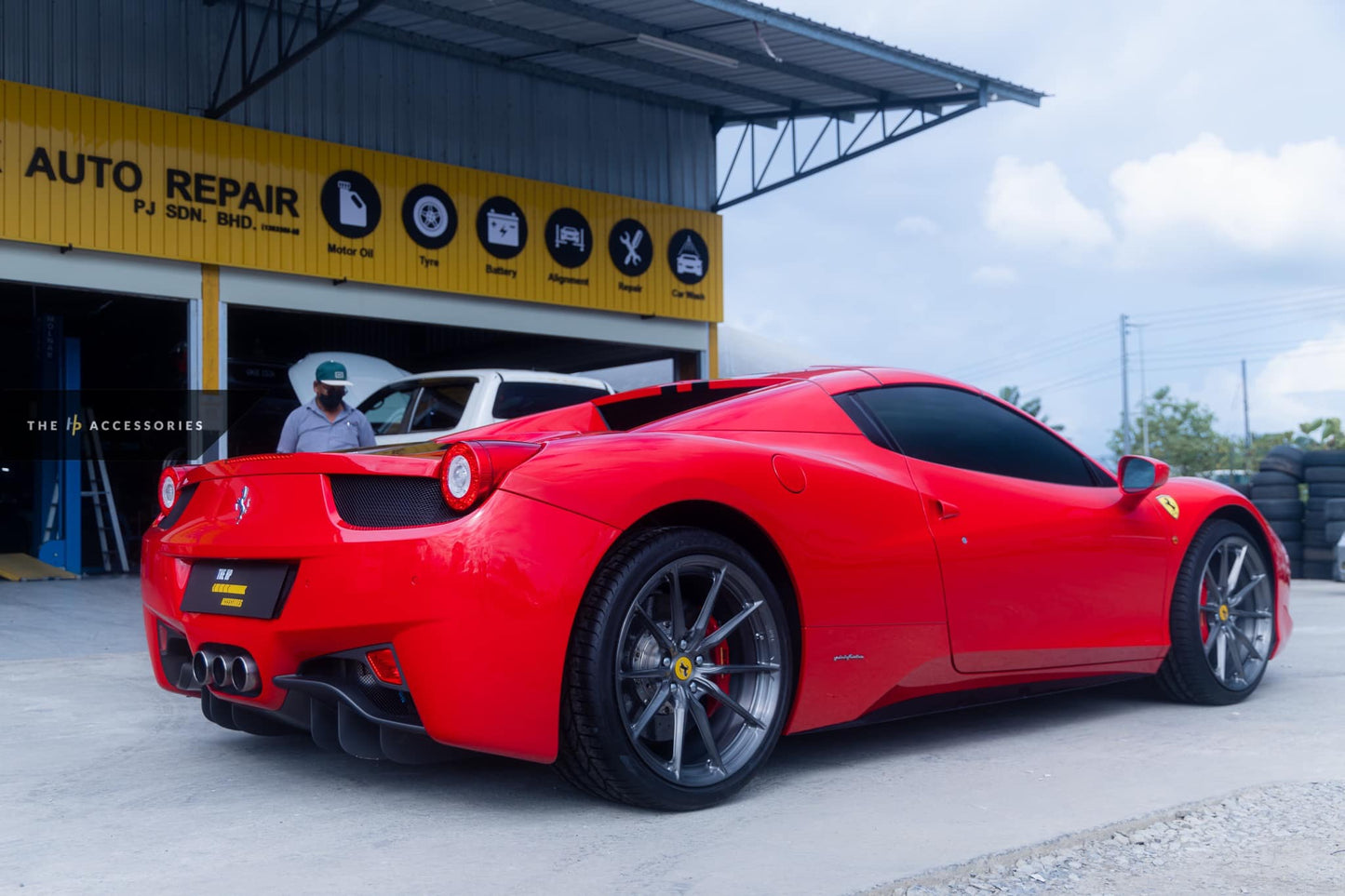 Ferrari F458 Spider 20” Custom Forged Rims in Black Chrome with Special Brush Effect