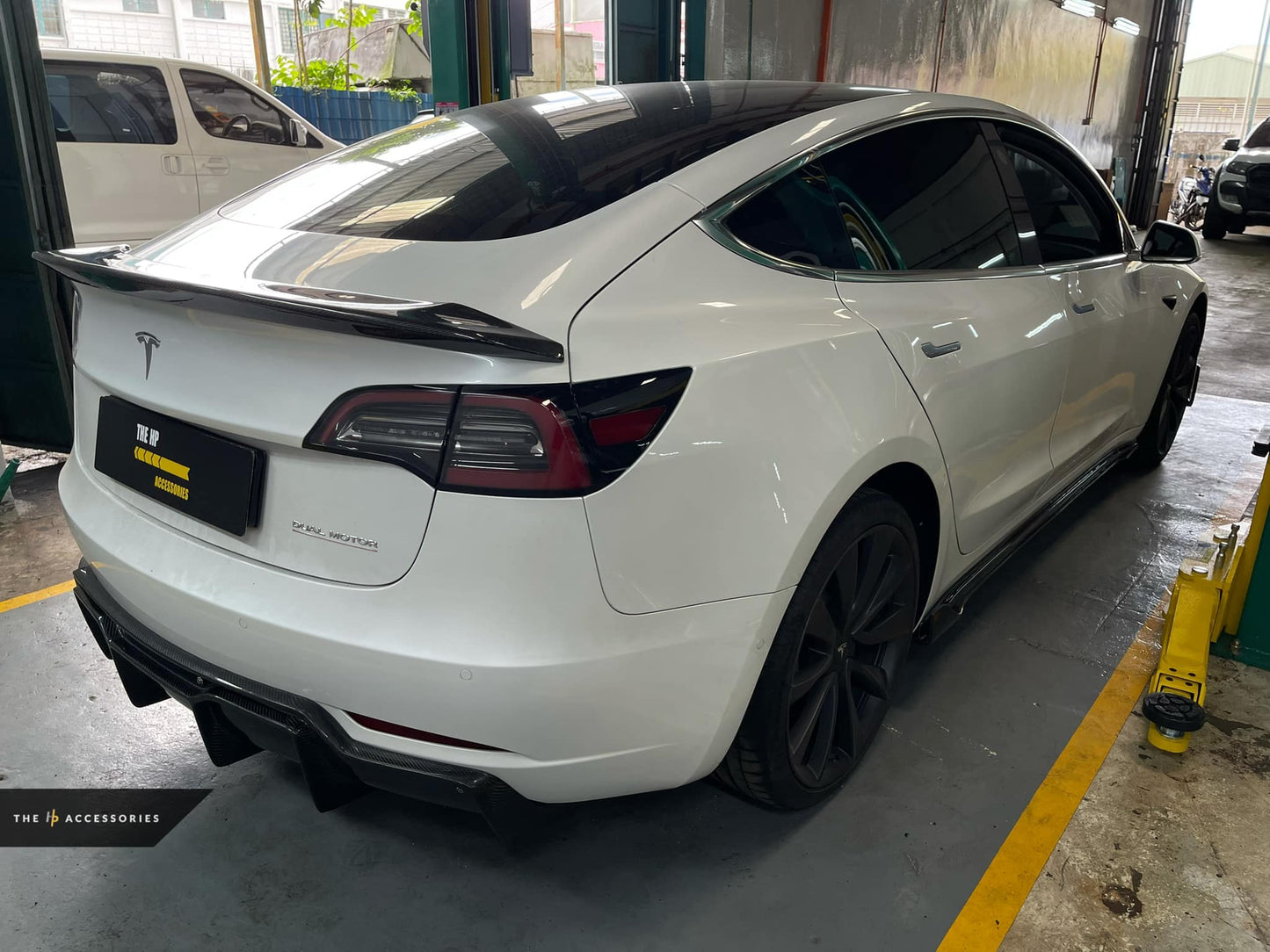 Tesla Model 3 Carbon Aero Add On Kit