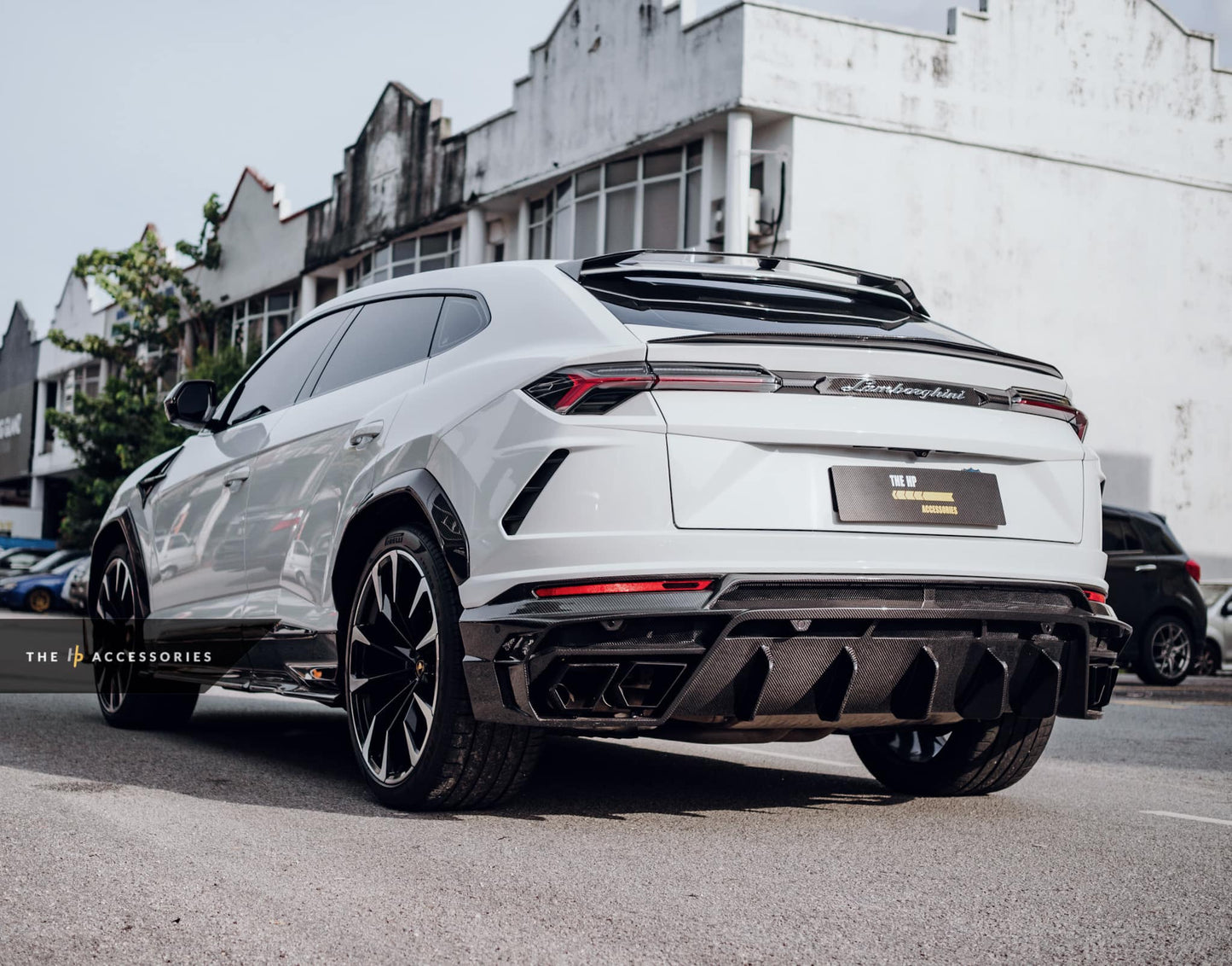 Lamborghini Urus MANSORY Style Dry Carbon Soft Kit & Dry Carbon Interior Accessories