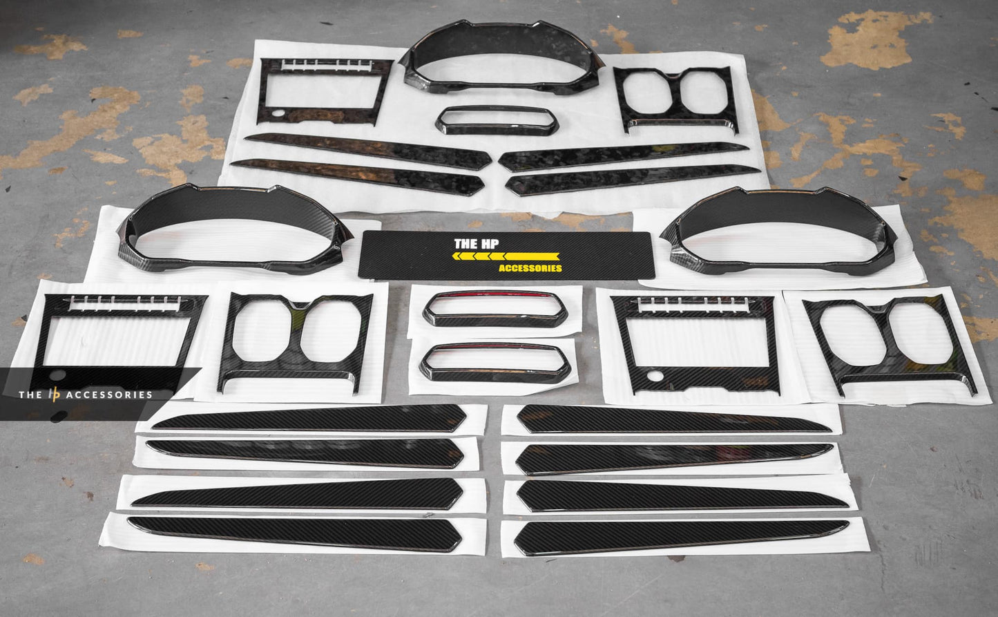 Lamborghini Urus MANSORY Style Dry Carbon Soft Kit & Dry Carbon Interior Accessories