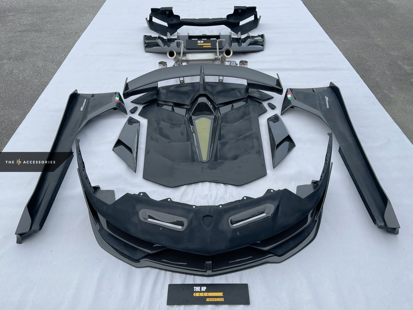 Lamborghini Aventador SVJ Dry Carbon Full Conversion Body Kit