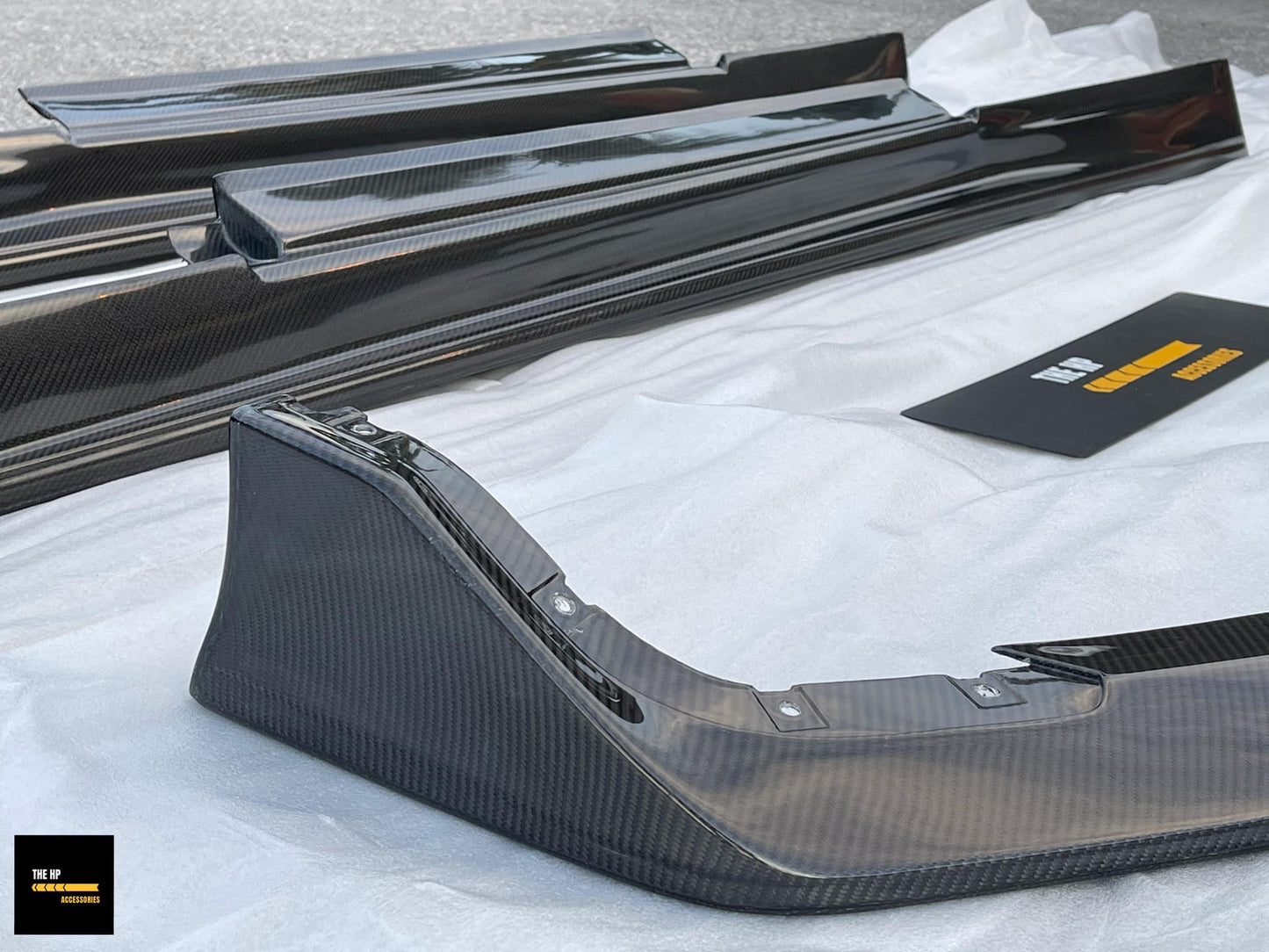 GTR 35 Nismo Carbon Front Lip & Nismo Carbon Side Skirt