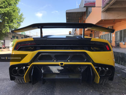 Lamborghini Huracan Vorsteiner Carbon Rear Bumper & Vorsteiner Verona Edizione Aero Wing with Exclusively Designed Yellow Detail on the Rear Bumper