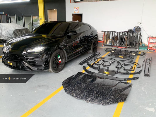 Lamborghini Urus TopCar Style Carbon Aero Kit