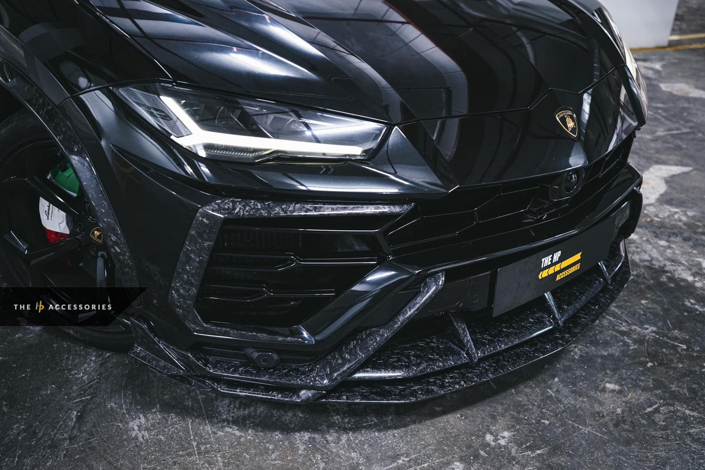 Lamborghini Urus TopCar Style Carbon Aero Kit