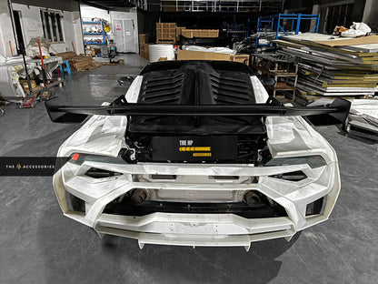 Lamborghini Huracan STO 1:1 Dry Carbon Conversion Kit